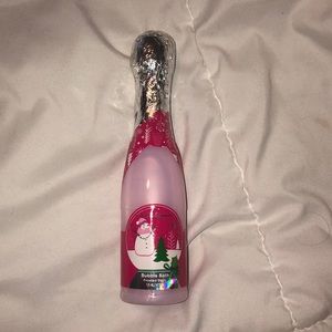 Frosted Berry bubble bath